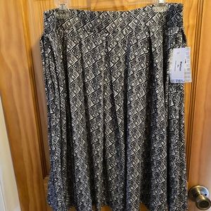 LulaRoe Madison skirt